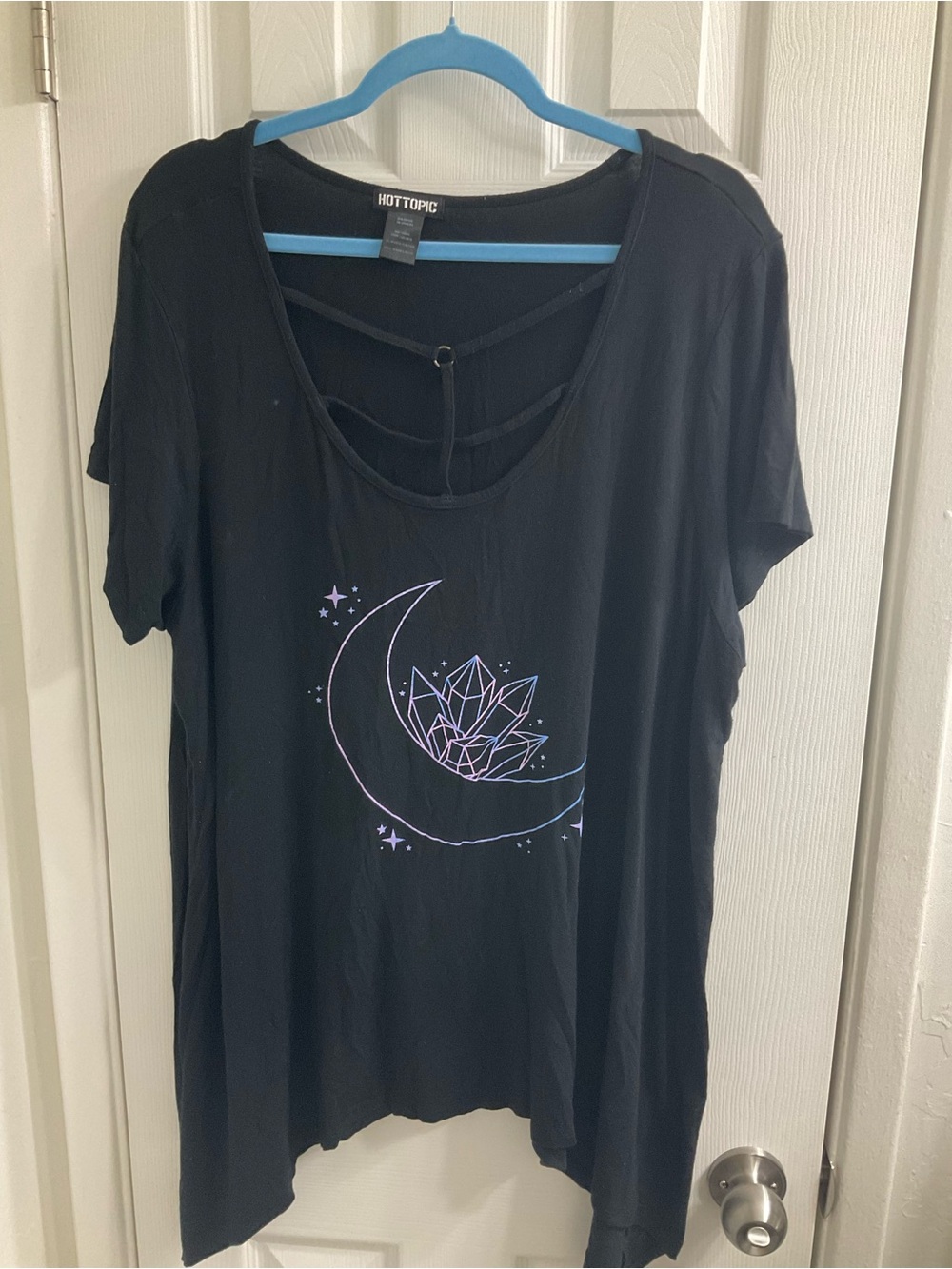 Hot Topic Black Women's Moon & Crystal Graphic Short Sleeve Top